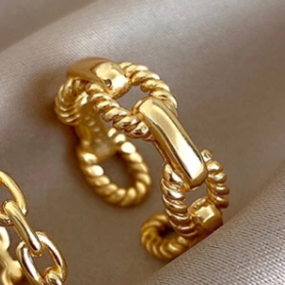 ⛓💛Insta 18K gold plated chain ring - Picture 3 of 8